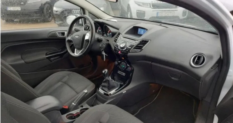 Ford Fiesta cena 35500 przebieg: 111300, rok produkcji 2016 z Warszawa małe 79